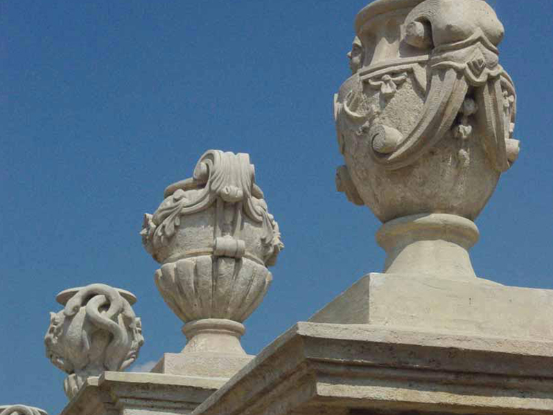 szobrász-kőszobrász-restaurátor-szűcs-lászló-01 Váli Római katolikus templom homlokzati restaurálás